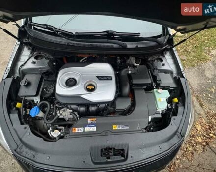 Серый Хендай Соната, объемом двигателя 2 л и пробегом 135 тыс. км за 14950 $, фото 17 на Automoto.ua