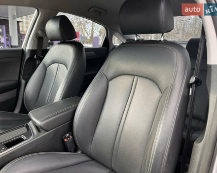 Серый Хендай Соната, объемом двигателя 2 л и пробегом 165 тыс. км за 12900 $, фото 41 на Automoto.ua