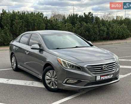 Серый Хендай Соната, объемом двигателя 2 л и пробегом 86 тыс. км за 14999 $, фото 1 на Automoto.ua
