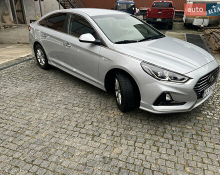 Сірий Хендай Соната, об'ємом двигуна 2 л та пробігом 170 тис. км за 15000 $, фото 7 на Automoto.ua