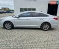 Сірий Хендай Соната, об'ємом двигуна 2 л та пробігом 377 тис. км за 9900 $, фото 2 на Automoto.ua