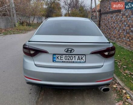 Серый Хендай Соната, объемом двигателя 2 л и пробегом 374 тыс. км за 9300 $, фото 3 на Automoto.ua