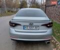 Серый Хендай Соната, объемом двигателя 2 л и пробегом 374 тыс. км за 9300 $, фото 3 на Automoto.ua