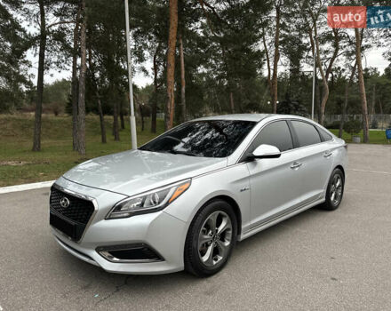 Сірий Хендай Соната, об'ємом двигуна 2 л та пробігом 140 тис. км за 14300 $, фото 11 на Automoto.ua