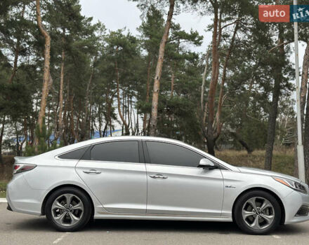 Сірий Хендай Соната, об'ємом двигуна 2 л та пробігом 140 тис. км за 14300 $, фото 19 на Automoto.ua