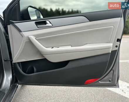 Серый Хендай Соната, объемом двигателя 2 л и пробегом 86 тыс. км за 14999 $, фото 33 на Automoto.ua