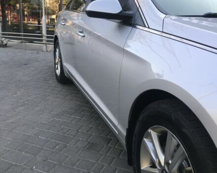 Сірий Хендай Соната, об'ємом двигуна 2.4 л та пробігом 124 тис. км за 12499 $, фото 10 на Automoto.ua