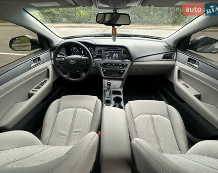 Серый Хендай Соната, объемом двигателя 2 л и пробегом 86 тыс. км за 14999 $, фото 38 на Automoto.ua