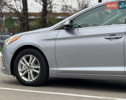 Сірий Хендай Соната, об'ємом двигуна 2.4 л та пробігом 167 тис. км за 8900 $, фото 5 на Automoto.ua