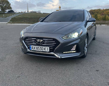 Хендай Соната 2017 в Львове на Automoto.ua Серый Хендай Соната, объемом двигателя 2.4 л и пробегом 130 тыс. км за 11600 $, фото 1 на Automoto.ua