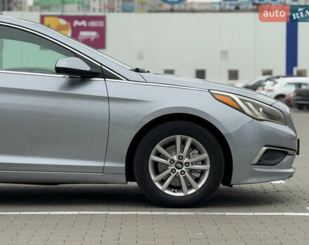 Сірий Хендай Соната, об'ємом двигуна 2.4 л та пробігом 167 тис. км за 8900 $, фото 19 на Automoto.ua
