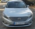 Серый Хендай Соната, объемом двигателя 2 л и пробегом 354 тыс. км за 10400 $, фото 1 на Automoto.ua