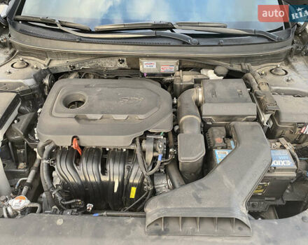 Хендай Соната 2017 в Львове на Automoto.ua Серый Хендай Соната, объемом двигателя 2.4 л и пробегом 130 тыс. км за 11600 $, фото 8 на Automoto.ua