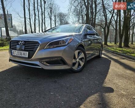 Сірий Хендай Соната, об'ємом двигуна 2 л та пробігом 138 тис. км за 14590 $, фото 4 на Automoto.ua