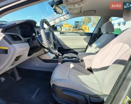 Серый Хендай Соната, объемом двигателя 2 л и пробегом 169 тыс. км за 1500 $, фото 7 на Automoto.ua