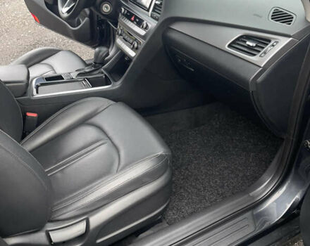 Серый Хендай Соната, объемом двигателя 2 л и пробегом 192 тыс. км за 12900 $, фото 45 на Automoto.ua