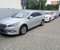 Сірий Хендай Соната, об'ємом двигуна 2 л та пробігом 377 тис. км за 9900 $, фото 1 на Automoto.ua