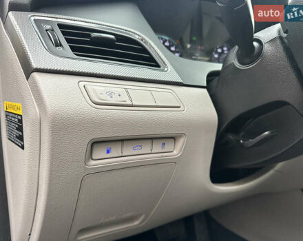 Серый Хендай Соната, объемом двигателя 2 л и пробегом 86 тыс. км за 14999 $, фото 14 на Automoto.ua