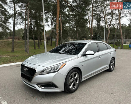 Сірий Хендай Соната, об'ємом двигуна 2 л та пробігом 140 тис. км за 14300 $, фото 12 на Automoto.ua