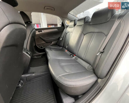 Серый Хендай Соната, объемом двигателя 2 л и пробегом 165 тыс. км за 12900 $, фото 47 на Automoto.ua