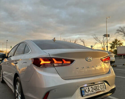 Хендай Соната 2017 в Киеве на Automoto.ua Серый Хендай Соната, объемом двигателя 2 л и пробегом 338 тыс. км за 12700 $, фото 15 на Automoto.ua