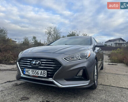 Серый Хендай Соната, объемом двигателя 2.36 л и пробегом 122 тыс. км за 11300 $, фото 14 на Automoto.ua
