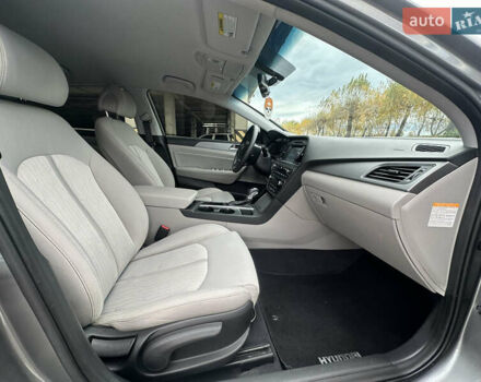 Серый Хендай Соната, объемом двигателя 2 л и пробегом 86 тыс. км за 14999 $, фото 35 на Automoto.ua