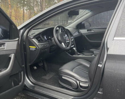 Серый Хендай Соната, объемом двигателя 2 л и пробегом 192 тыс. км за 12900 $, фото 21 на Automoto.ua