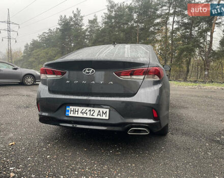 Серый Хендай Соната, объемом двигателя 2 л и пробегом 192 тыс. км за 12900 $, фото 18 на Automoto.ua