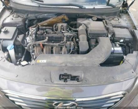 Сірий Хендай Соната, об'ємом двигуна 2.4 л та пробігом 104 тис. км за 2500 $, фото 12 на Automoto.ua