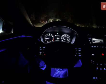 Серый Хендай Соната, объемом двигателя 2.36 л и пробегом 187 тыс. км за 9500 $, фото 18 на Automoto.ua