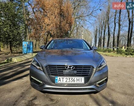 Сірий Хендай Соната, об'ємом двигуна 2 л та пробігом 138 тис. км за 14590 $, фото 1 на Automoto.ua