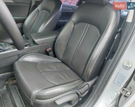 Серый Хендай Соната, объемом двигателя 2 л и пробегом 374 тыс. км за 9300 $, фото 10 на Automoto.ua