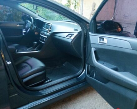 Сірий Хендай Соната, об'ємом двигуна 2 л та пробігом 201 тис. км за 14000 $, фото 1 на Automoto.ua