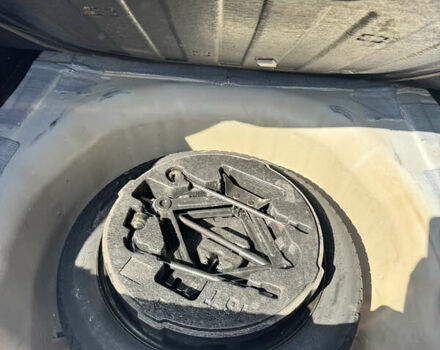 Серый Хендай Соната, объемом двигателя 2.36 л и пробегом 280 тыс. км за 10500 $, фото 23 на Automoto.ua