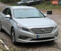 Серый Хендай Соната, объемом двигателя 2 л и пробегом 300 тыс. км за 7700 $, фото 1 на Automoto.ua
