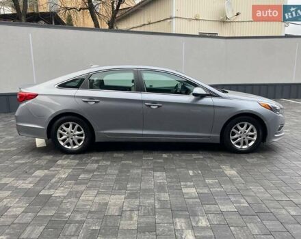 Серый Хендай Соната, объемом двигателя 2.36 л и пробегом 177 тыс. км за 10950 $, фото 5 на Automoto.ua