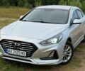 Сірий Хендай Соната, об'ємом двигуна 2 л та пробігом 126 тис. км за 12999 $, фото 1 на Automoto.ua