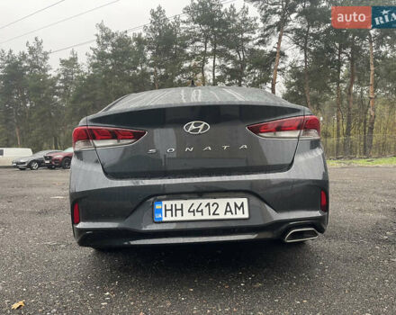Серый Хендай Соната, объемом двигателя 2 л и пробегом 192 тыс. км за 12900 $, фото 19 на Automoto.ua