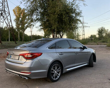 Серый Хендай Соната, объемом двигателя 2 л и пробегом 154 тыс. км за 11200 $, фото 6 на Automoto.ua
