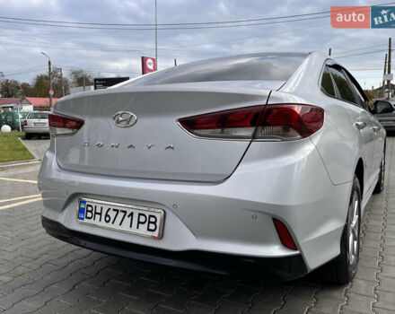 Серый Хендай Соната, объемом двигателя 2 л и пробегом 165 тыс. км за 12900 $, фото 24 на Automoto.ua