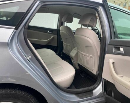 Серый Хендай Соната, объемом двигателя 2.4 л и пробегом 177 тыс. км за 10950 $, фото 10 на Automoto.ua