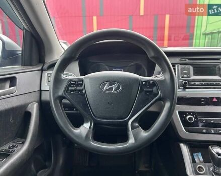 Серый Хендай Соната, объемом двигателя 2 л и пробегом 328 тыс. км за 7290 $, фото 12 на Automoto.ua