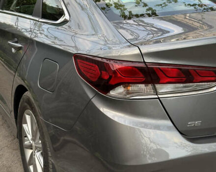 Серый Хендай Соната, объемом двигателя 2.4 л и пробегом 82 тыс. км за 17000 $, фото 21 на Automoto.ua