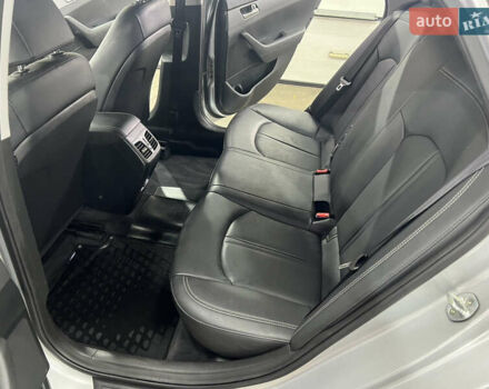 Сірий Хендай Соната, об'ємом двигуна 2 л та пробігом 170 тис. км за 15000 $, фото 14 на Automoto.ua