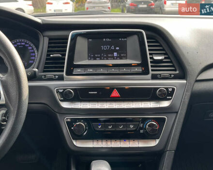 Серый Хендай Соната, объемом двигателя 2 л и пробегом 165 тыс. км за 12900 $, фото 35 на Automoto.ua