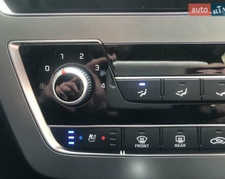 Сірий Хендай Соната, об'ємом двигуна 2 л та пробігом 370 тис. км за 10790 $, фото 12 на Automoto.ua