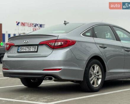 Сірий Хендай Соната, об'ємом двигуна 2.4 л та пробігом 167 тис. км за 8900 $, фото 26 на Automoto.ua