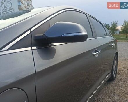 Сірий Хендай Соната, об'ємом двигуна 2 л та пробігом 116 тис. км за 14300 $, фото 2 на Automoto.ua