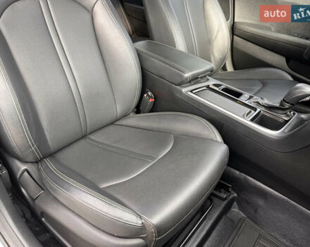 Серый Хендай Соната, объемом двигателя 2 л и пробегом 165 тыс. км за 12900 $, фото 43 на Automoto.ua